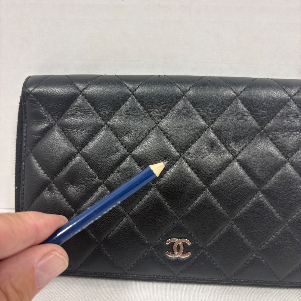 Chanel WOC Wallet On Chain Black Quilted Lambskin Silver CC Logo Zip Around - Picture 4 of 16